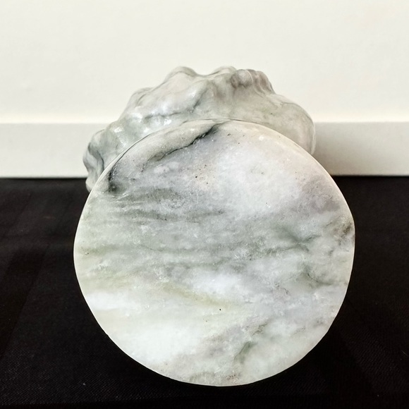 Stone Praying Hands Holding Beads Sculpture Marble? Quartz? Onyx? Alabaster? - Picture 7 of 7